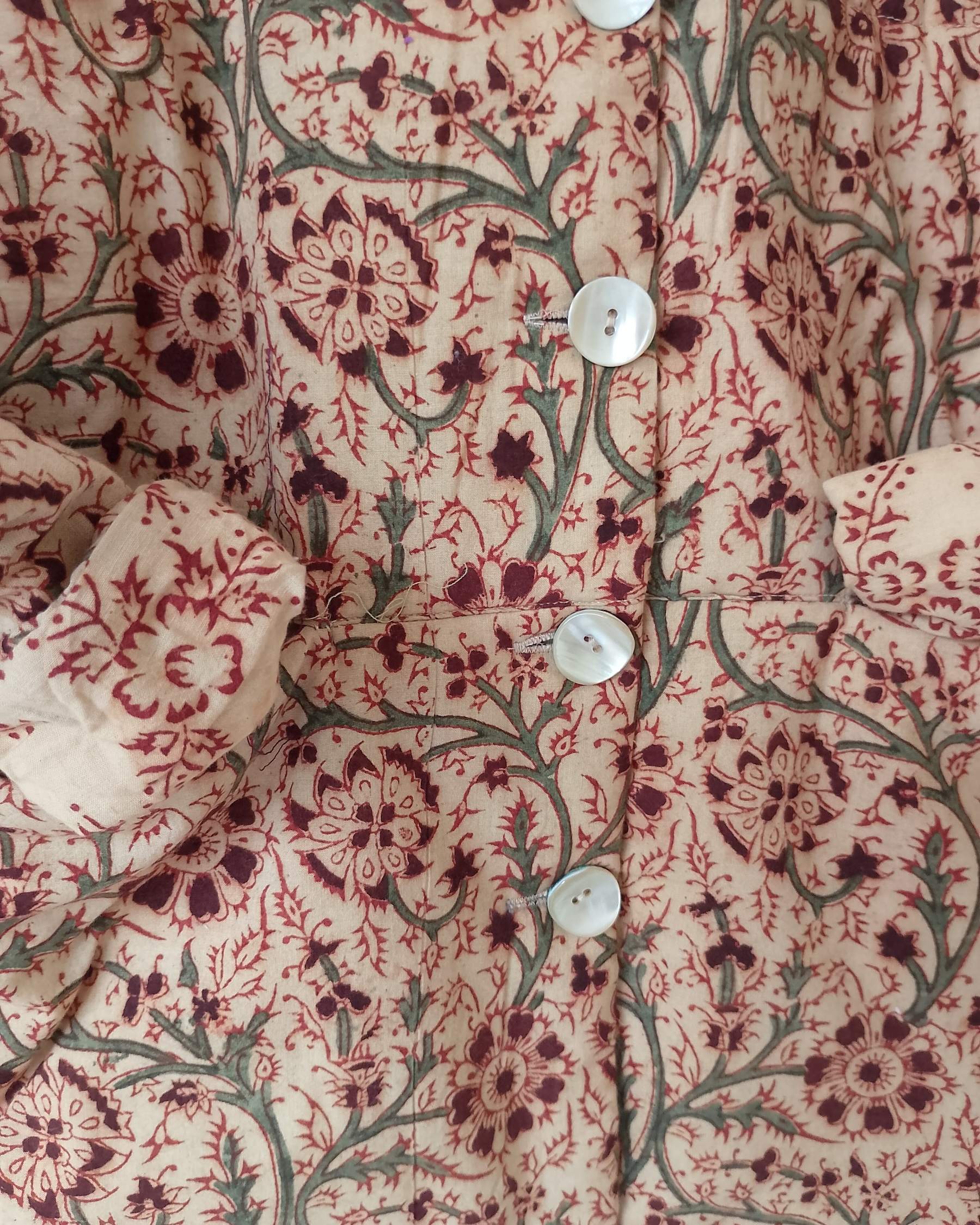 block print quilted jacket quilted closeup ()