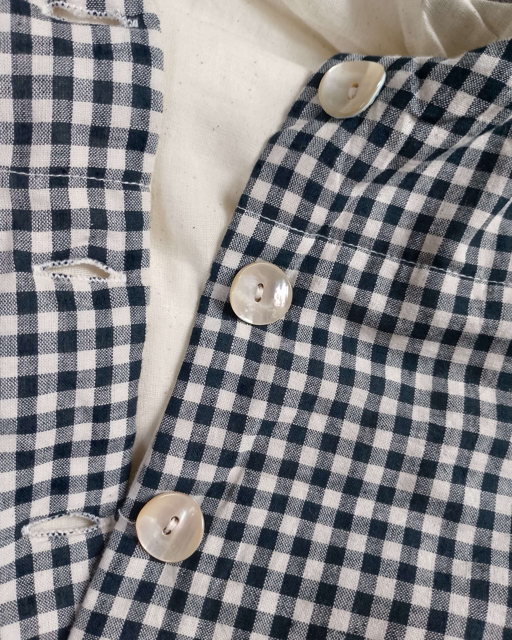 button jacket black gingham